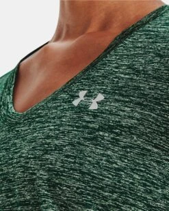 Women's UA Tech™ Twist V-Neck -Sportswear Store V5 1258568 331 COLLAR