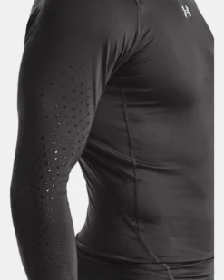 Men's UA Fitted Grippy Long Sleeve 9 Men's UA Fitted Grippy Long Sleeve -Sportswear Store V5 1356494 010 SIDEDET