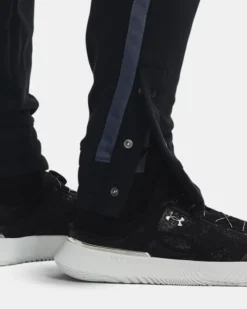 Men's UA Accelerate Joggers 10 Men's UA Accelerate Joggers -Sportswear Store V5 1373301 002 AKCSR