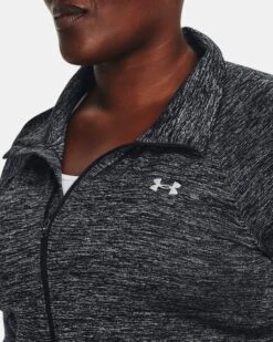 Women's UA Tech™ Twist ½ Zip -Sportswear Store V5 1374404 001 COLLAR